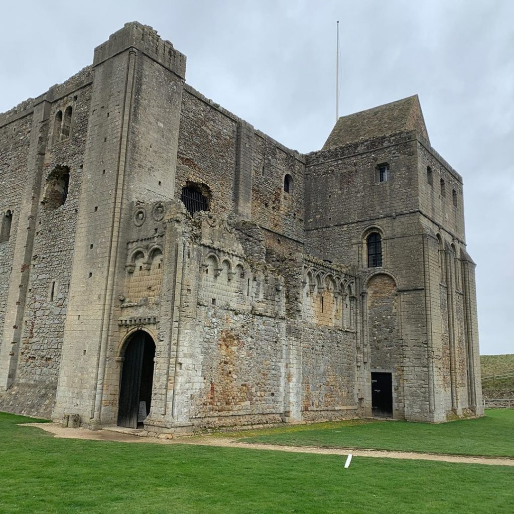 kategouldgardens: So, I’ve passed #castlerising a lot of times but have never gone in. In a past l… So, I’ve passed #castlerising a lot of times but have never gone in. In a past l...