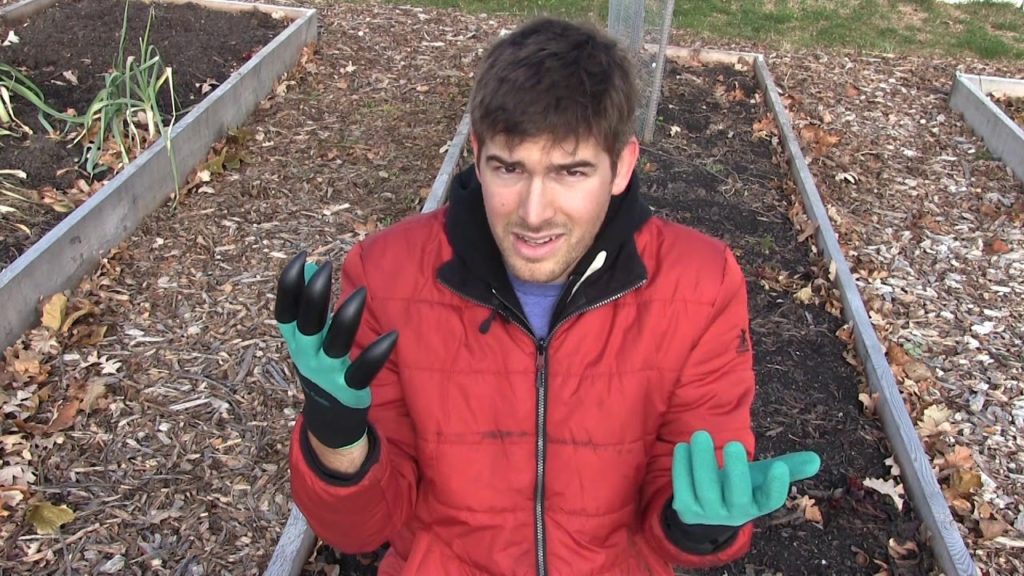 MIgardener: Worth It? Ep. 5 – The Original Garden Genie Gloves (As Seen On TV) Worth It? Ep. 5 - The Original Garden Genie Gloves (As Seen On TV)