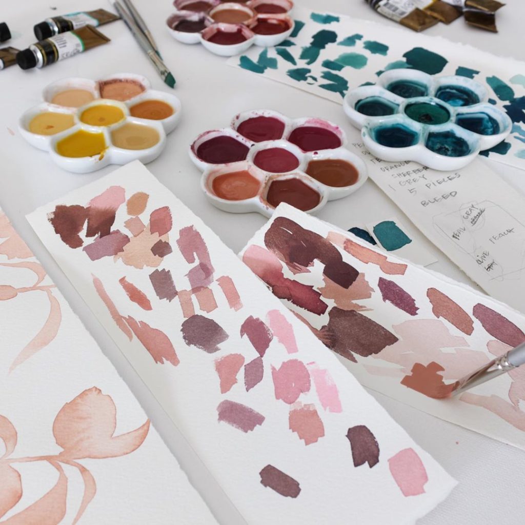 Peaches and mauves and shadow violets oh my. Monday mixing and listening to @gas...