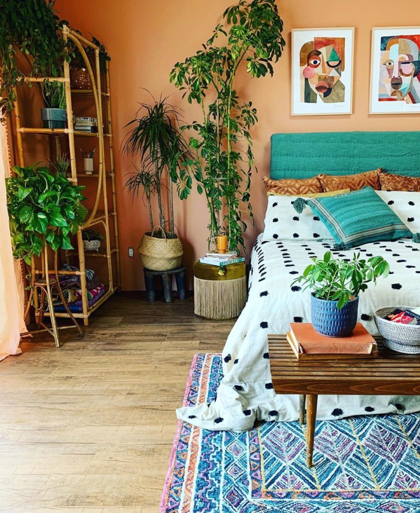 thejungalow: On today’s to do list:
Hit up my homegirl Mary Jane, put on a podcast while I…… On today’s to do list:
Hit up my homegirl Mary Jane, put on a podcast while I......