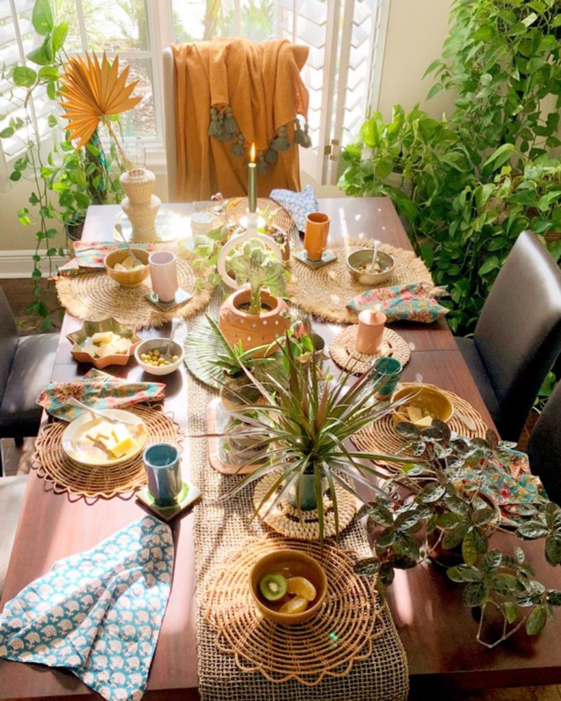 A pretty tabletop makes take-out taste better  it’s a proven fact.  (photo by @k...