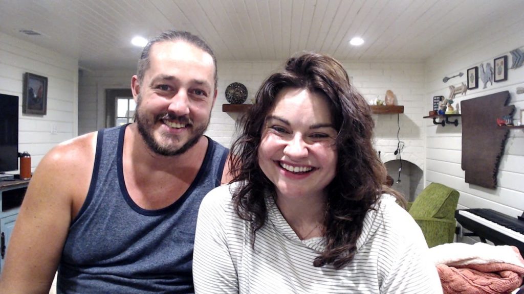 Sunday Live Chat with Jess and Miah