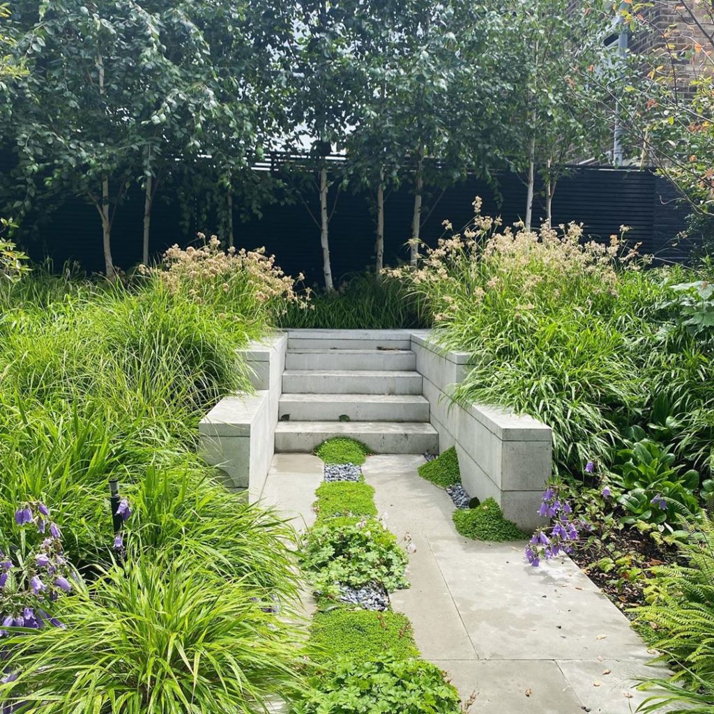 tommasseyuk: Really great to finally get to visit this courtyard garden which was designed fo… Really great to finally get to visit this courtyard garden which was designed fo...