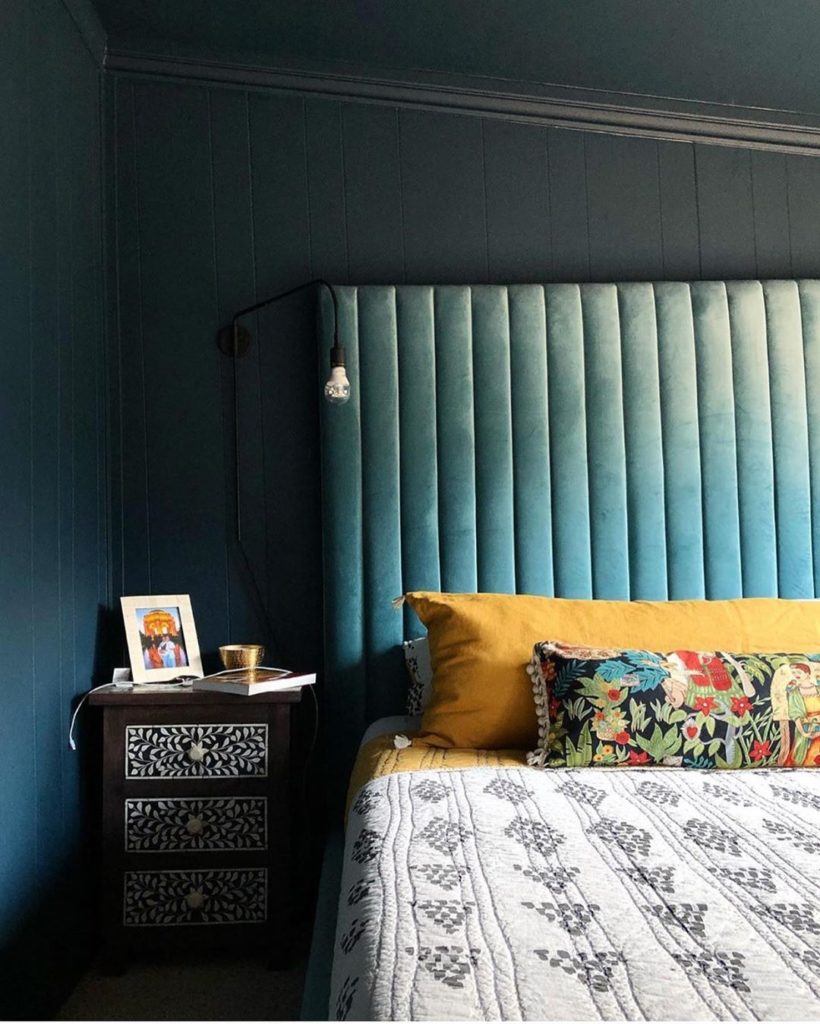 thejungalow: @sgardnerstyle making straight MAGIC with our Prosperity quilt, now back in stoc… @sgardnerstyle making straight MAGIC with our Prosperity quilt, now back in stoc...