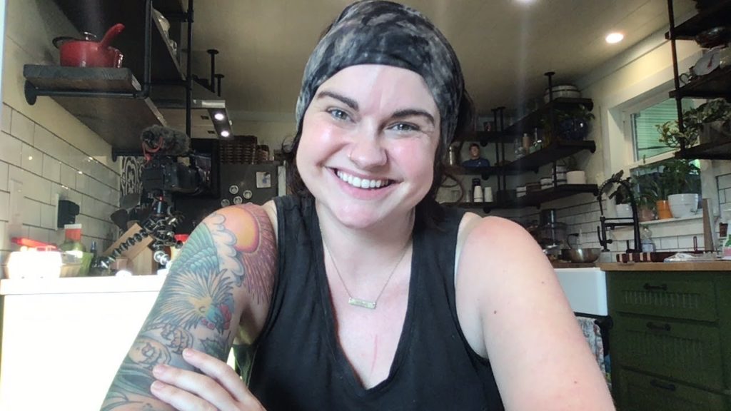 Live Chat with JESS | Roots and Refuge Farm