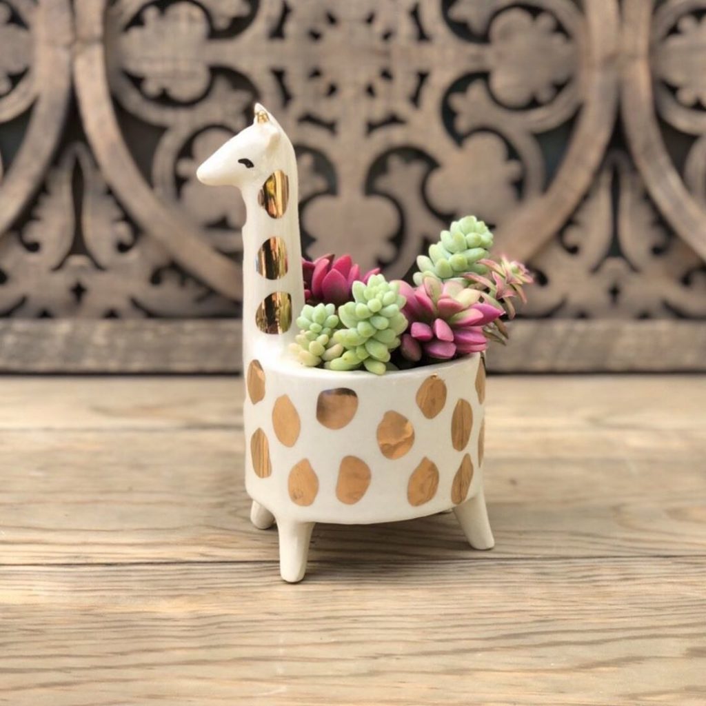 our little giraffe pots are back in stock....