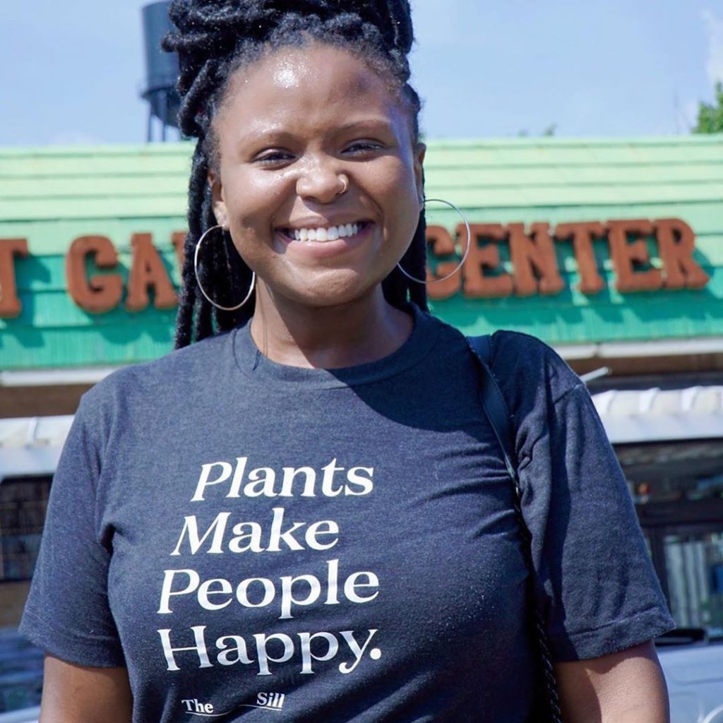 We love seeing #PlantsMakePeopleHappy in the wild Sill tee spotted on @theplantb...