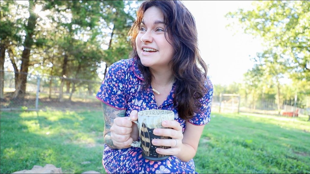 Pajama Farmer (Coffee with the Goatie Girls) | VLOG