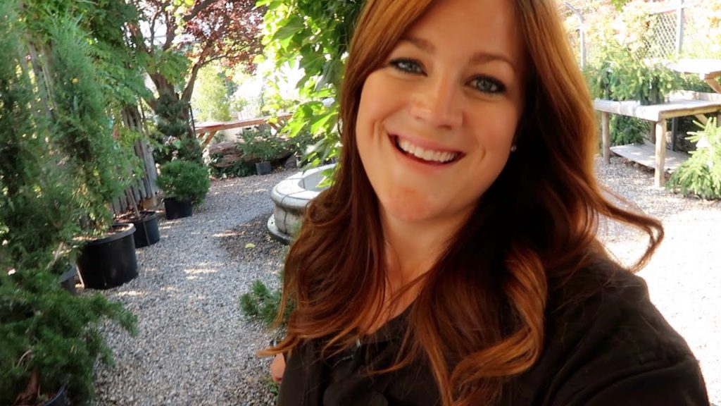 Visiting the Garden Center & Planting a Few New Things! 🌿🥰 // Garden Answer