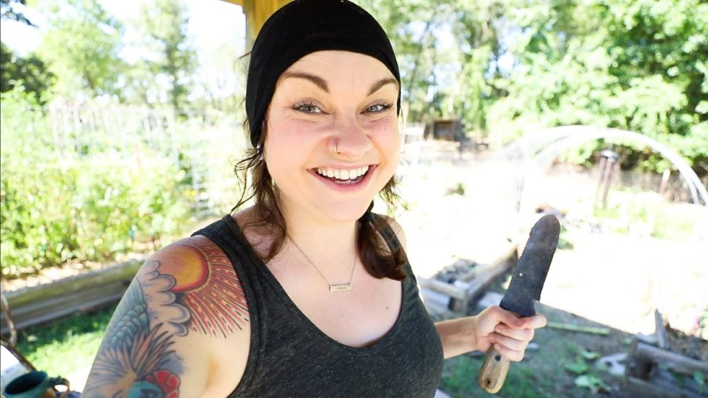 Roots and Refuge Farm: It's sad but not devastating (tearing out the garden) | VLOG It's sad but not devastating (tearing out the garden) | VLOG