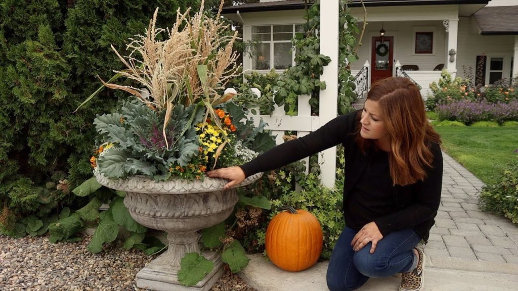 Fall Containers with Cornstalks! 🥰🌾🍁 // Garden Answer