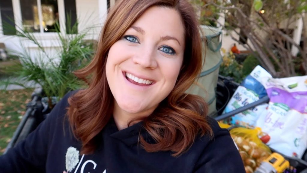 Repotting a Palm, Planting Snowdrops & Pruning Roses! 🌴❄️🌹// Garden Answer