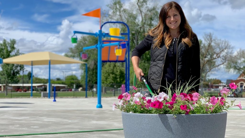 Garden Answer: Planting Self-Watering Containers at Our City's New Splash Pad! 🙌🌸 // Garden Answer Planting Self-Watering Containers at Our City's New Splash Pad! 🙌🌸 // Garden Answer