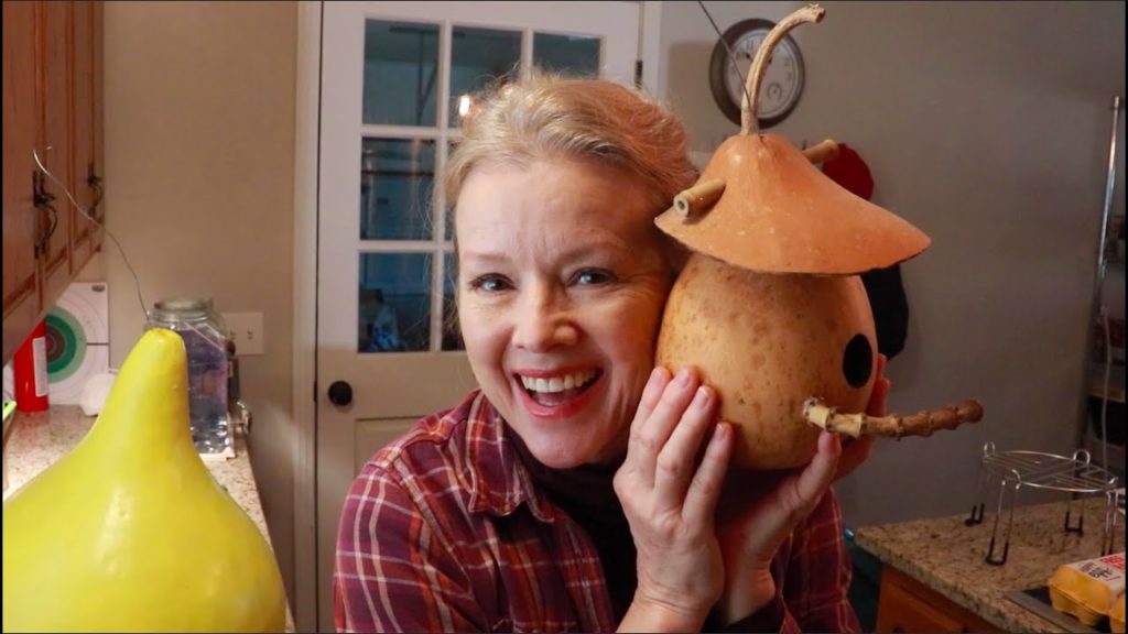 Kaye Kittrell: AWESOME BIRD FEEDER (and interview with my bricklayer)! AWESOME BIRD FEEDER (and interview with my bricklayer)!