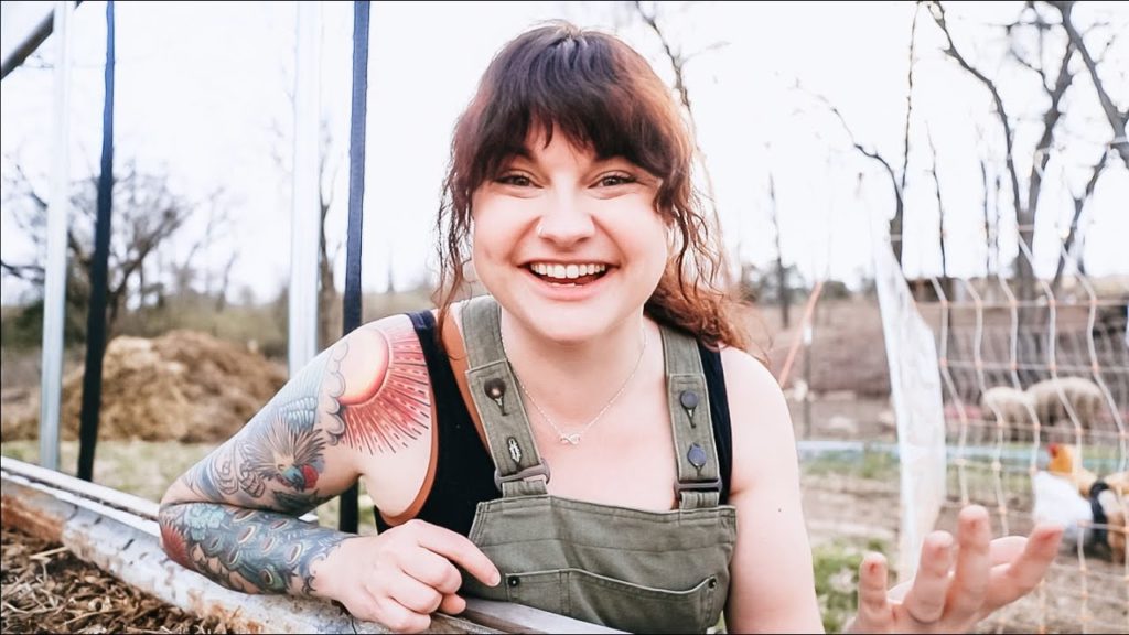 Roots and Refuge Farm: Where does it keep it's seeds? (Golden hour in the garden again!) | VLOG Where does it keep it's seeds? (Golden hour in the garden again!) | VLOG