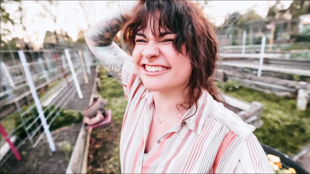 Roots and Refuge Farm: This marks the new season! (A day of planting)  | VLOG This marks the new season! (A day of planting)  | VLOG
