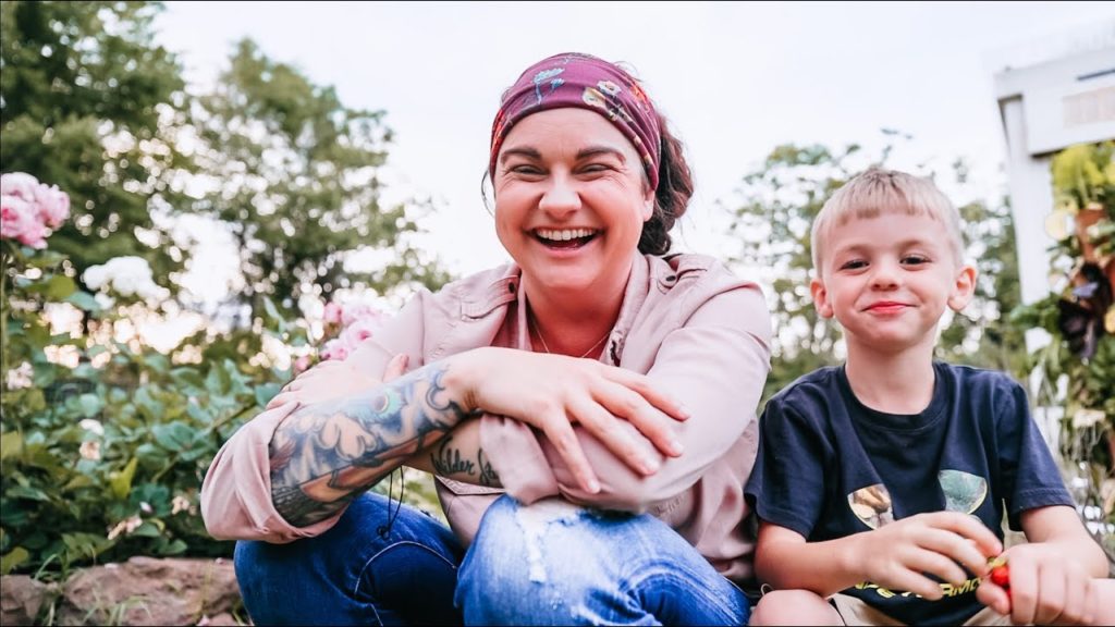 Growing Something Lovely | VLOG