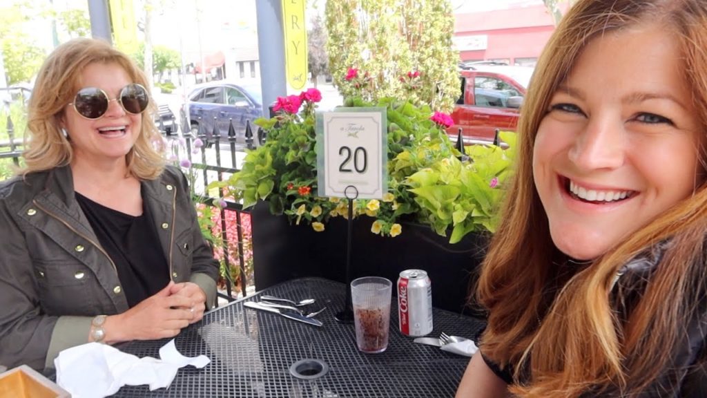 Rainy Day Antiquing with My Mom!!! 🥰 (We Found A LOT of Stuff!)