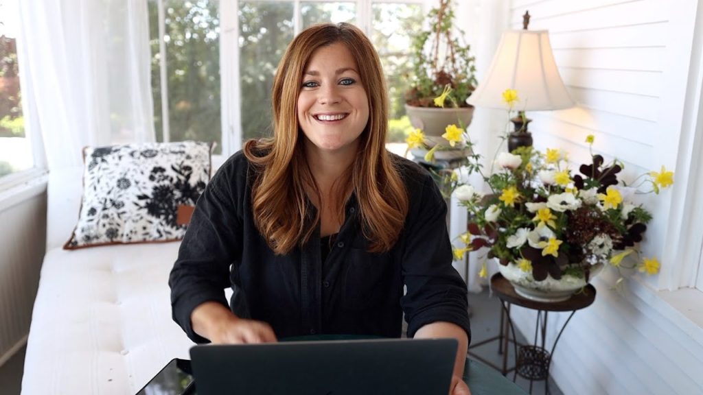 Are You a Local Celebrity? // What Kind of Lumber Did You Use for the Raspberry Beds? // Recap 🌿