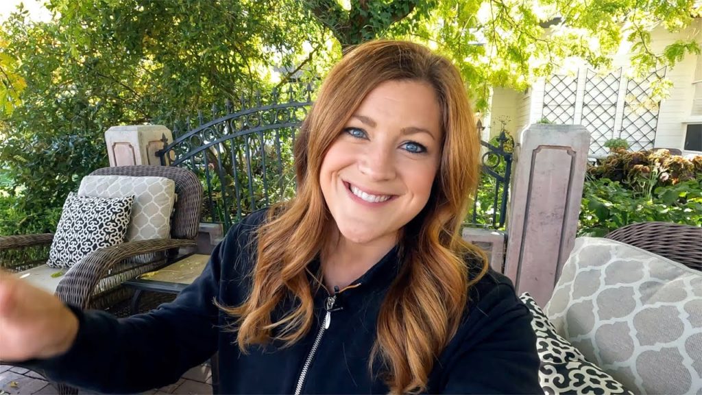 Garden Answer: Tour of Plants with Pretty Berries & Filling My Flower Press! 💚🌸🍒 // Garden Answer Tour of Plants with Pretty Berries & Filling My Flower Press! 💚🌸🍒 // Garden Answer