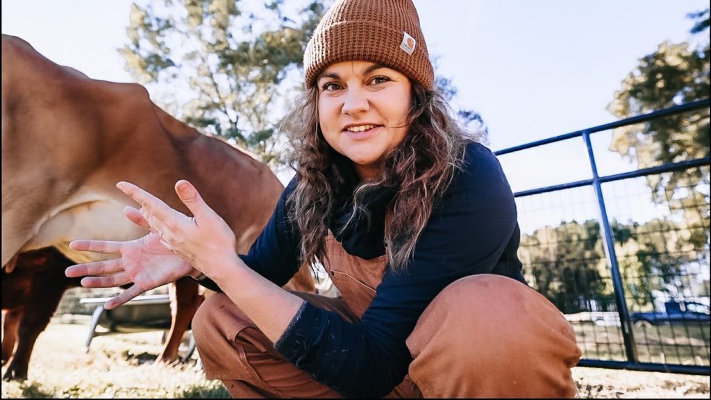 Not the video I wanted to make (My first morning milking our new cow) | VLOG