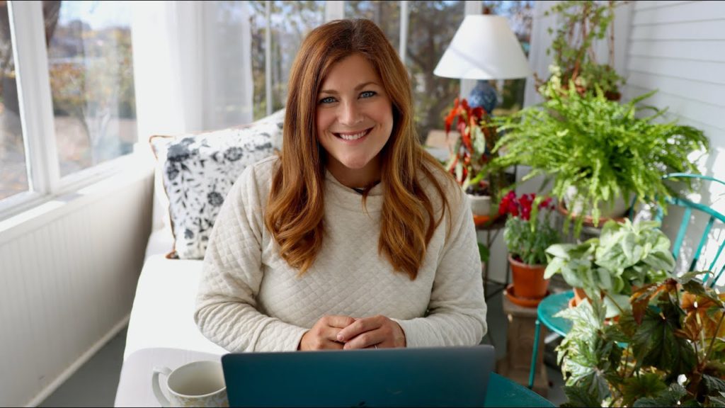 Will You Start Seeds in Milk Jugs Again? // Update on Robot Lawn Mower? // Recap 🌿