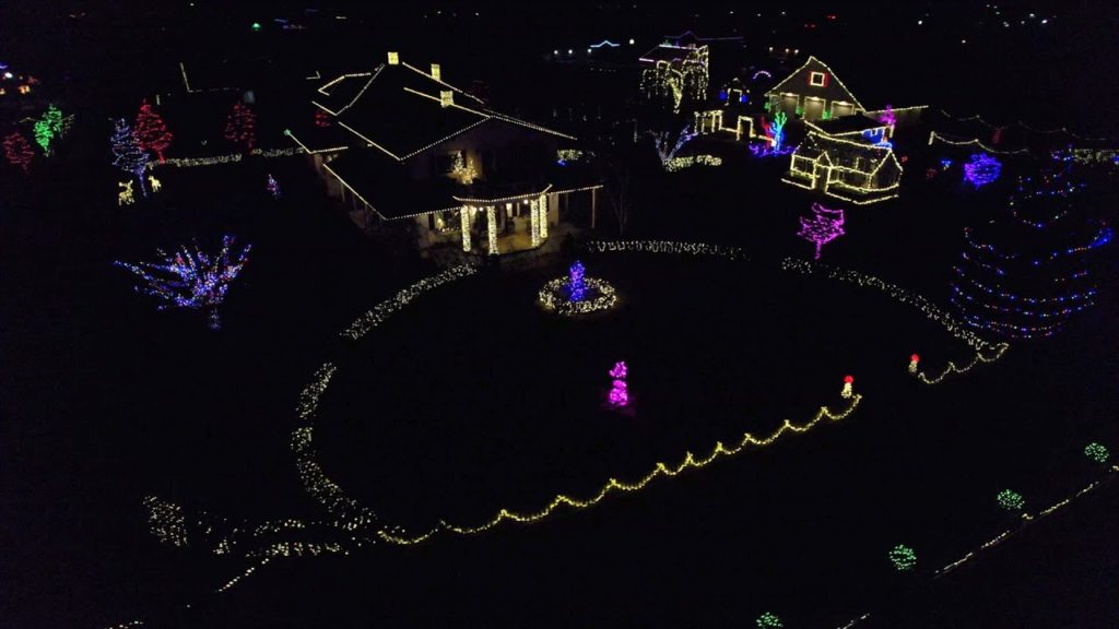 Putting Lights on the Hartley Greenhouse + Christmas Light Tour!!! 🙌🎄🙌 // Garden Answer