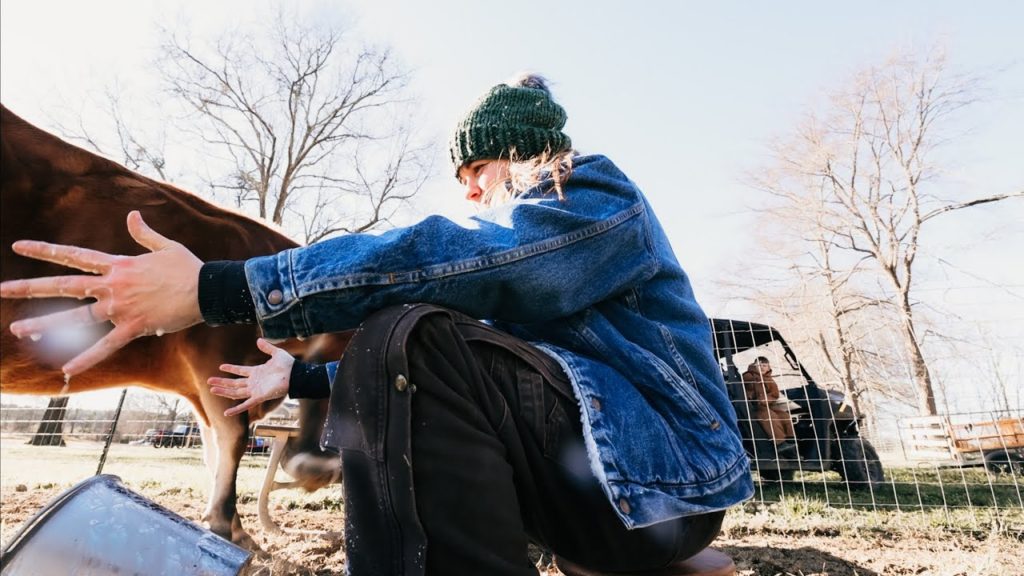 Real, Dirty, Sometimes Chaotic Farm Life (I'm a frost-tender flower) | VLOG