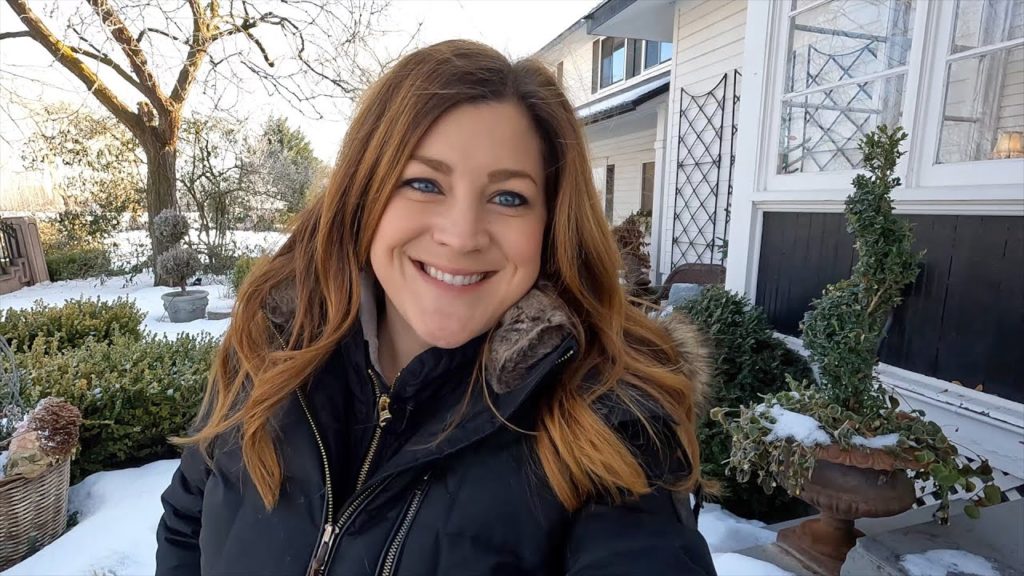 Garden Answer: Decorating with the Antiques We Just Picked Up (+ a Few New Houseplants)! 🌿💚🥰 Decorating with the Antiques We Just Picked Up (+ a Few New Houseplants)! 🌿💚🥰