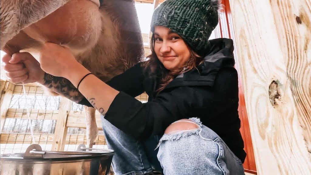 You CAN'T name her THAT! | VLOG