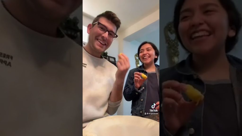 Tasting the world’s smallest mango 🥭