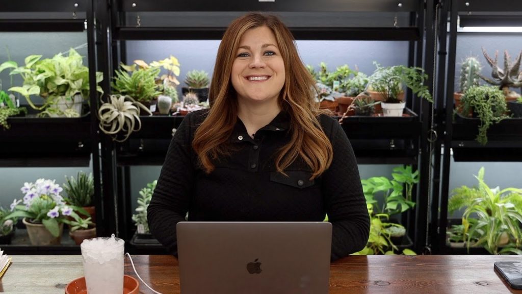 How Has Life Changed Since Samantha Started Walking? // How Far Can You Run Drip Tubing?? // Recap 🌿