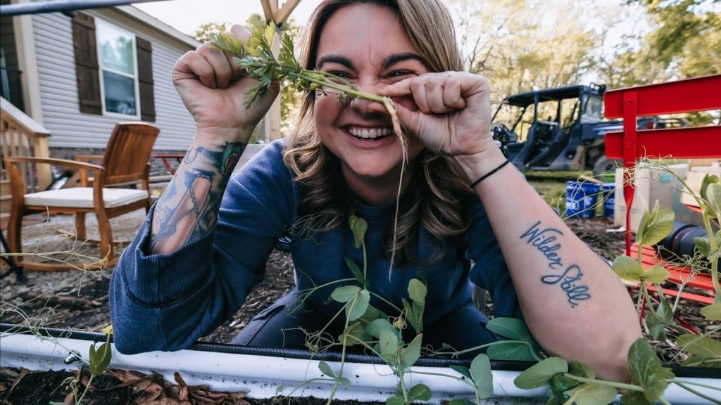 Roots and Refuge Farm: Mini Garden Tour and Planting (Share a garden victory!) | VLOG Mini Garden Tour and Planting (Share a garden victory!) | VLOG