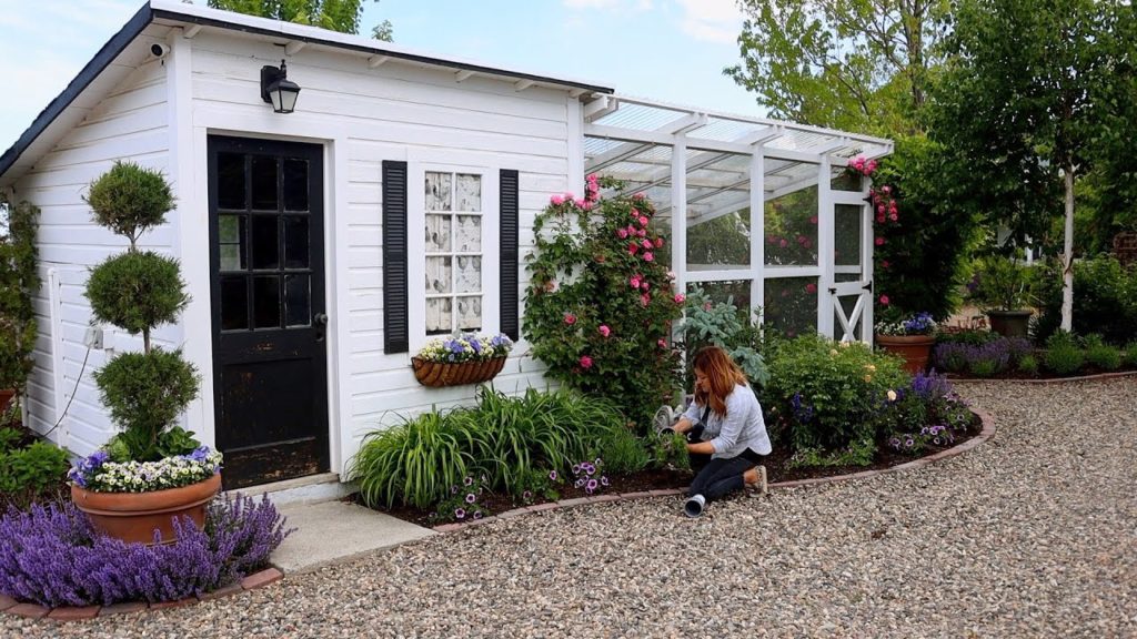 Trimming Boxwoods + Planting a Kitchen Window Box & Chicken Coop Flower Bed! ✂️🌿🌸 // Garden Answer