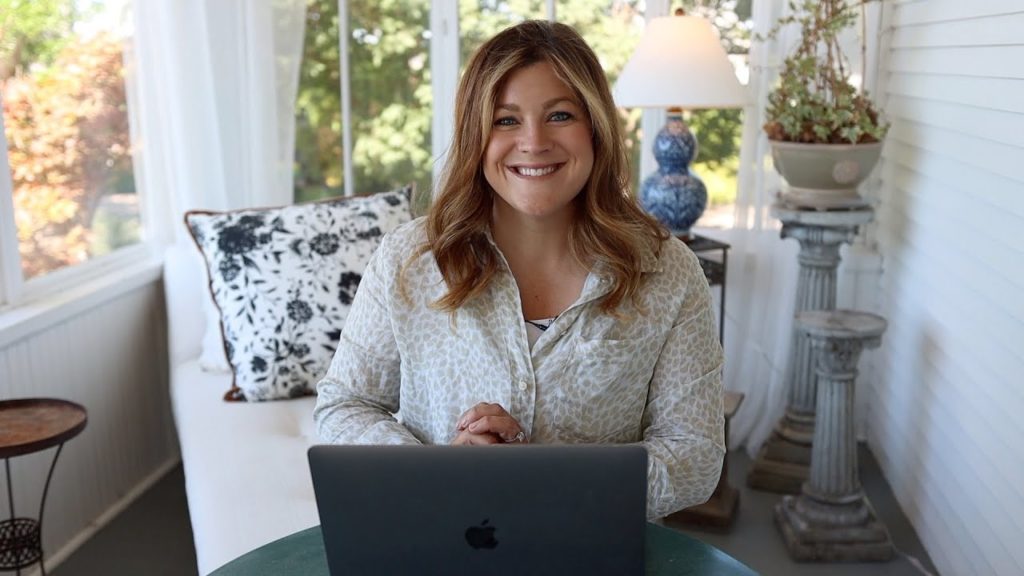 How Do You Design Your Spaces? // How Does Your Compost/Mulch Not Blow Away? // Recap 🌿