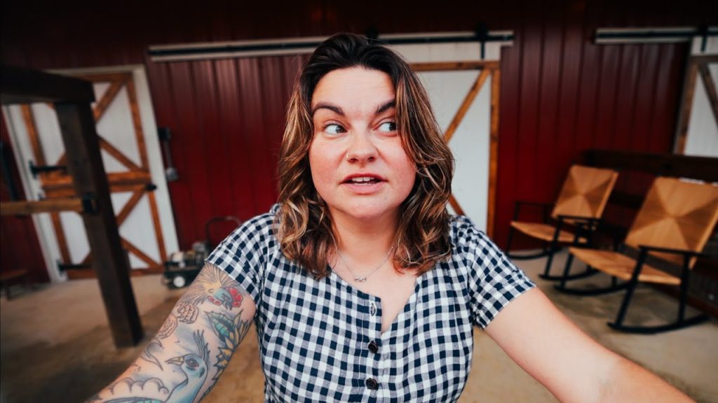 Running from cows (a video for when you feel afraid) | VLOG