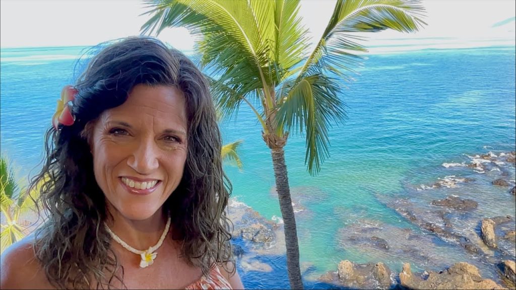 🌺Live from Maui:  How to Plant for the  Bees in Fall/Winter 🍁🐝❄️