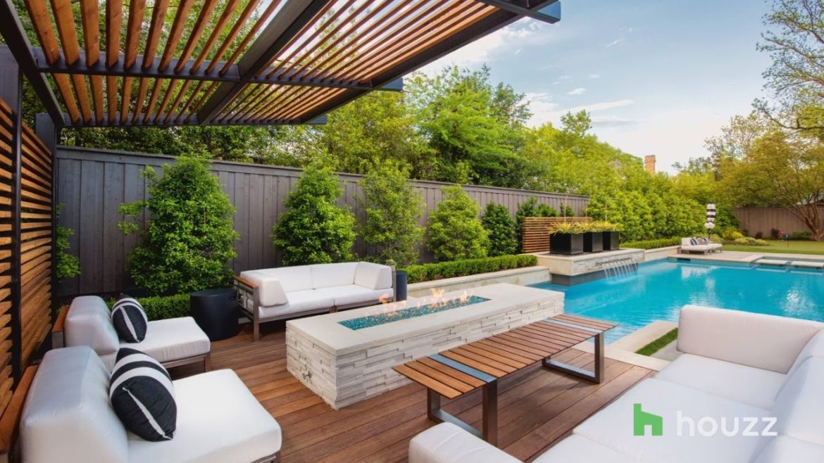 Visit a Texas Backyard Designed for Lounge and Play