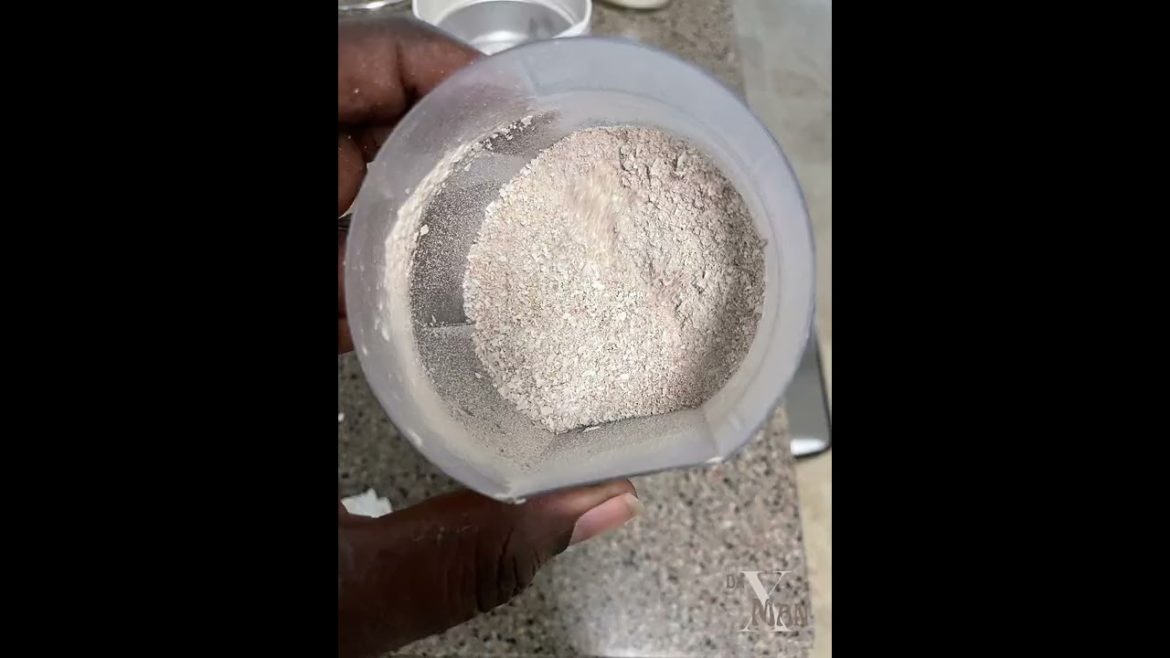 Crush Egg Shells for Container Garden #gardeningwithdaxman Crush Egg Shells for Container Garden #gardeningwithdaxman