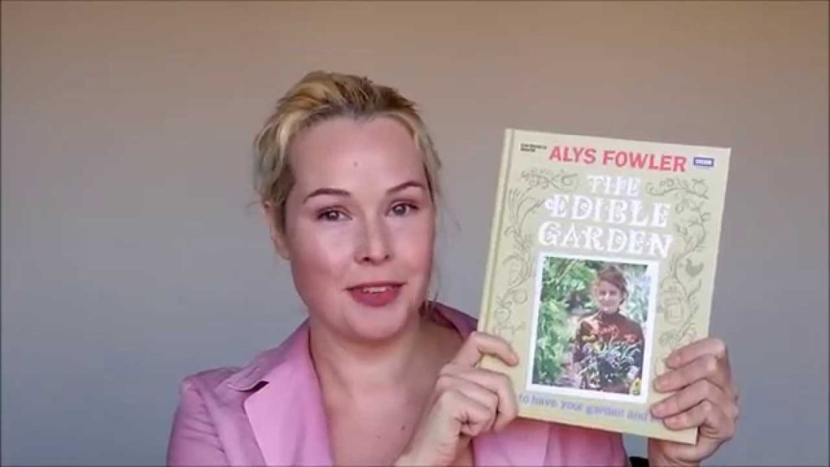 How I'm going to MAXIMIZE my urban vegetable garden (plans for 2016!) How I'm going to MAXIMIZE my urban vegetable garden (plans for 2016!)