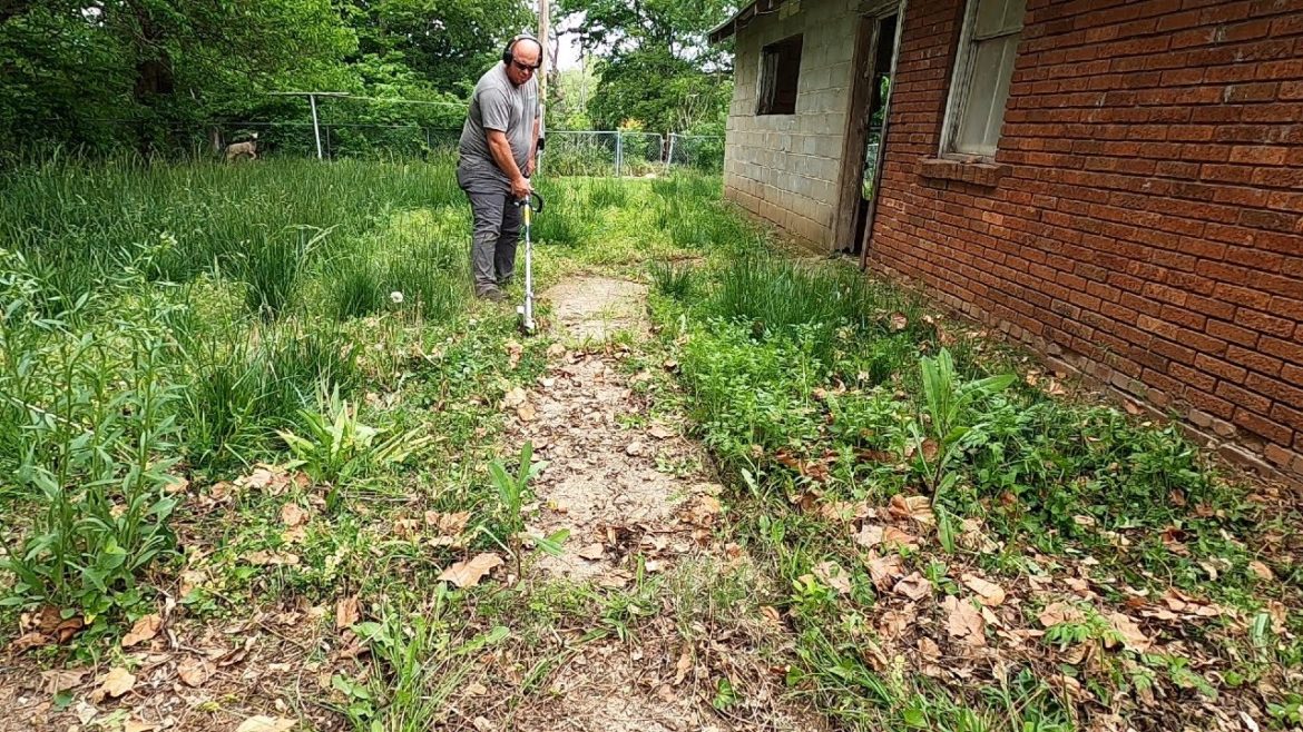 Homeowner Didn't Recognize His House After This Lawn Makeover -  CRAZY OVERGROWN TALL GRASS CLEANUP