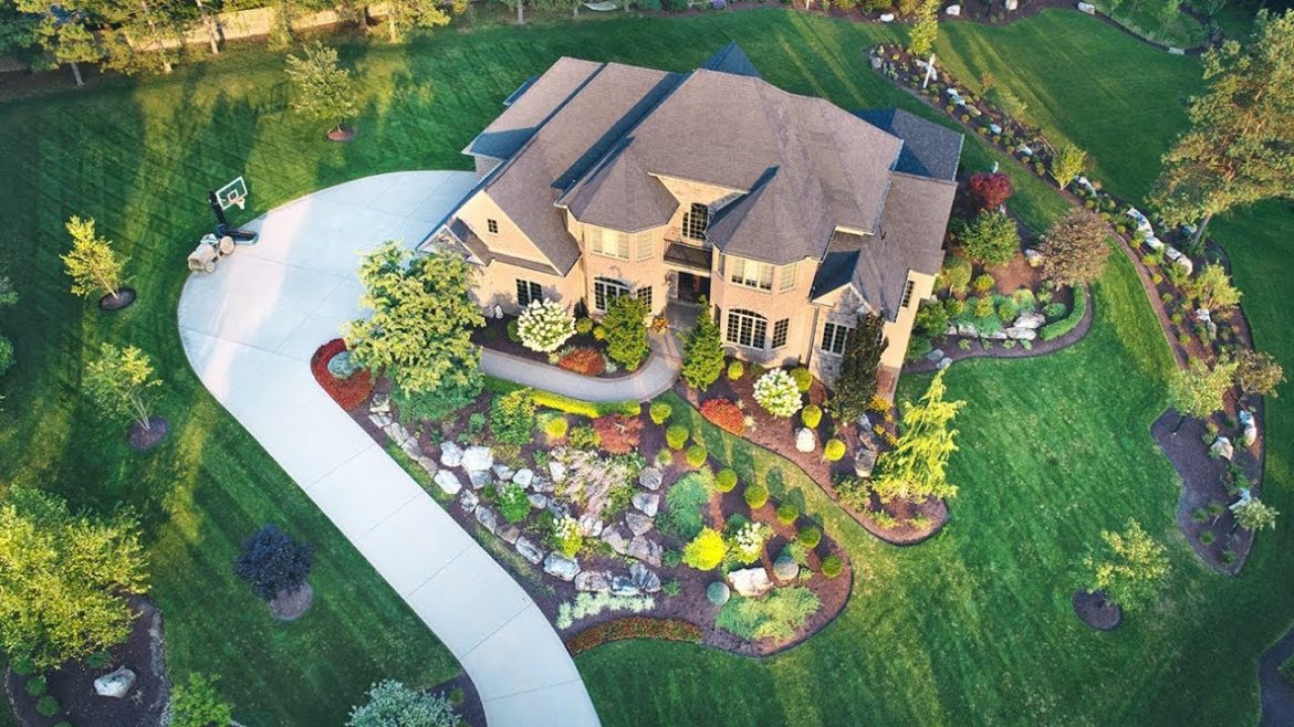 Hillside Driveway and Backyard Landscape Design