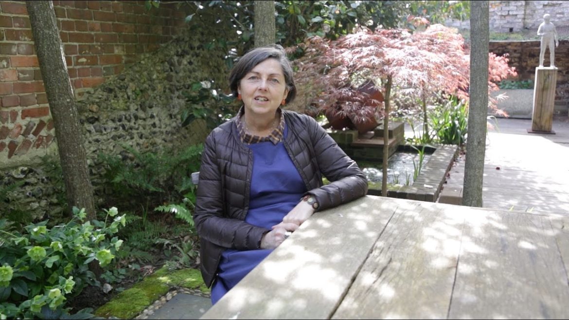 Small & Urban Garden Design Course by Annie Guilfoyle Small & Urban Garden Design Course by Annie Guilfoyle