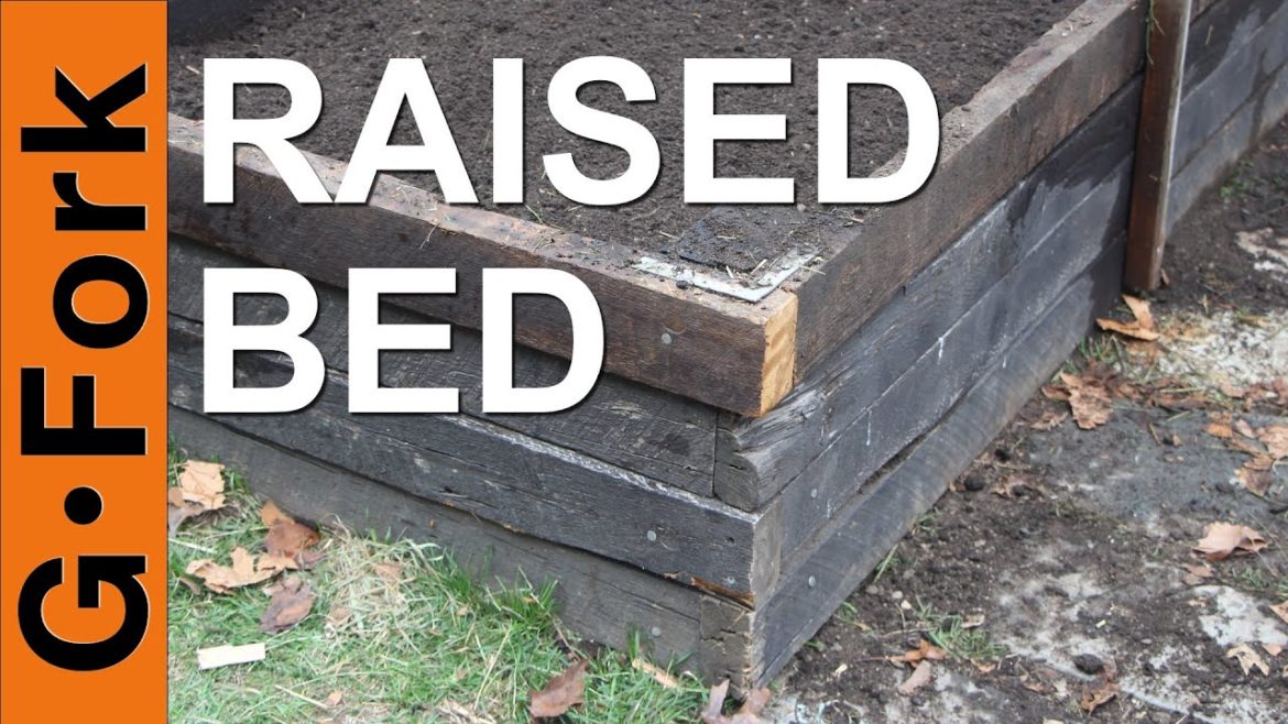 Raised Bed Urban Vegetable Gardening - Updated - GardenFork