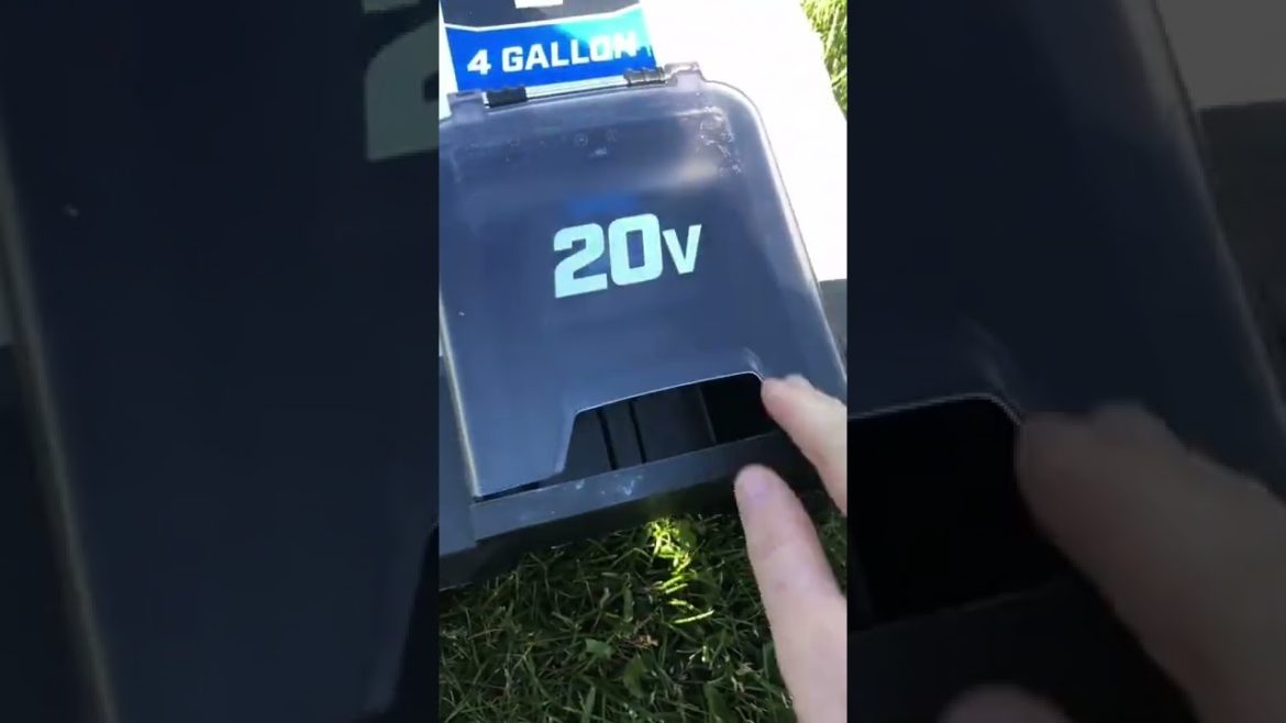 #shorts Kill dem weeds with @harttools #doitwithhart #gardening #garde