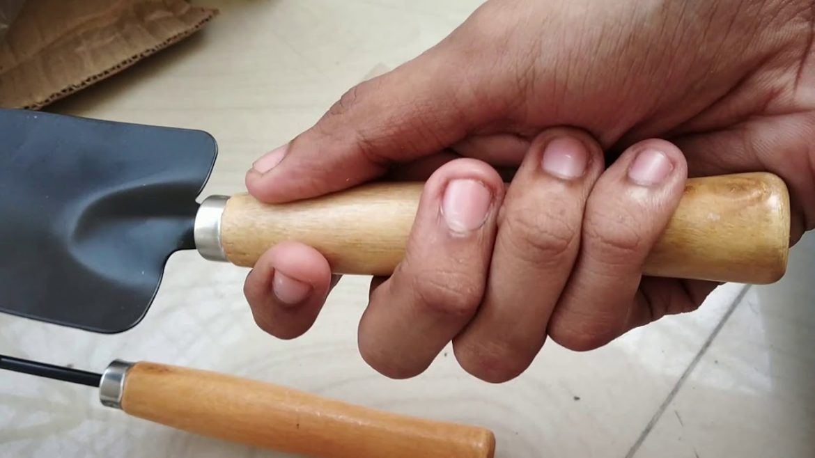 The affordable organic store-Unboxing and review of gardening products / gardener the young