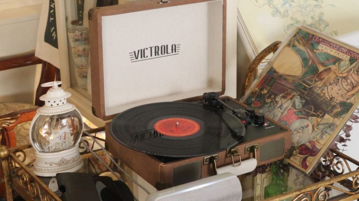 Christmas Decorating for 2022 | Sneak Peek into Our Christmas 2022 Decor