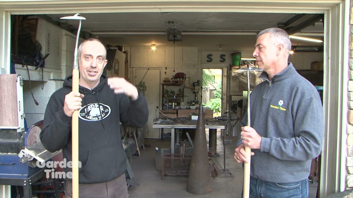 Using Red Pig Garden Tools