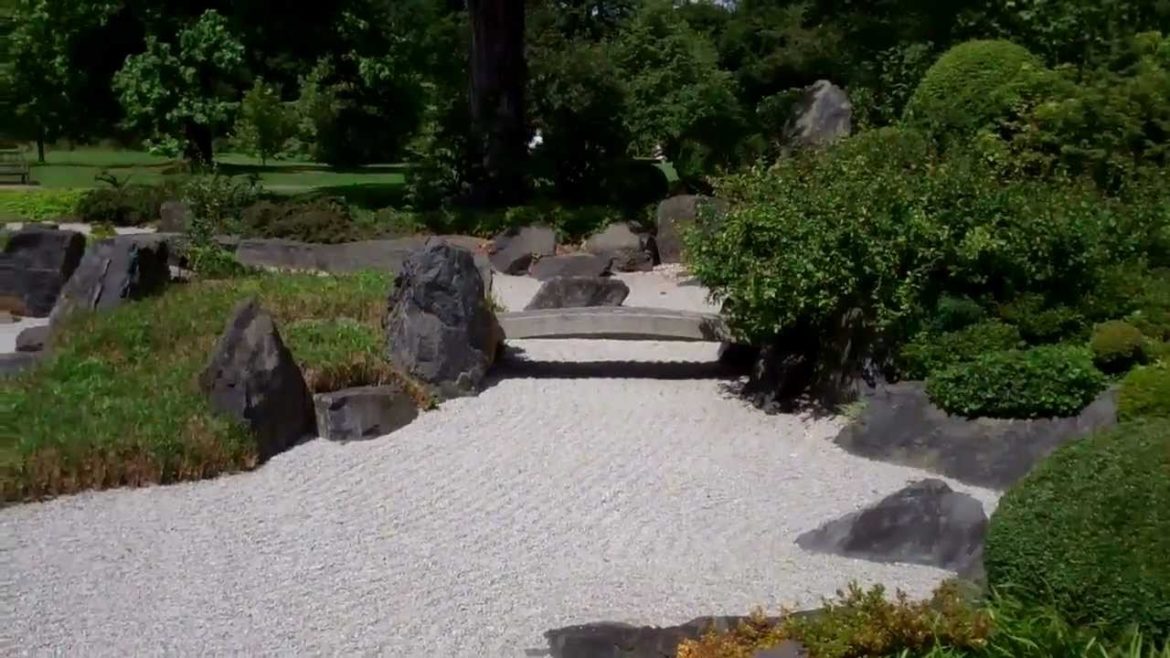 Japanese Gardens - {A Trip Around Kew's Japanese Garden In London }