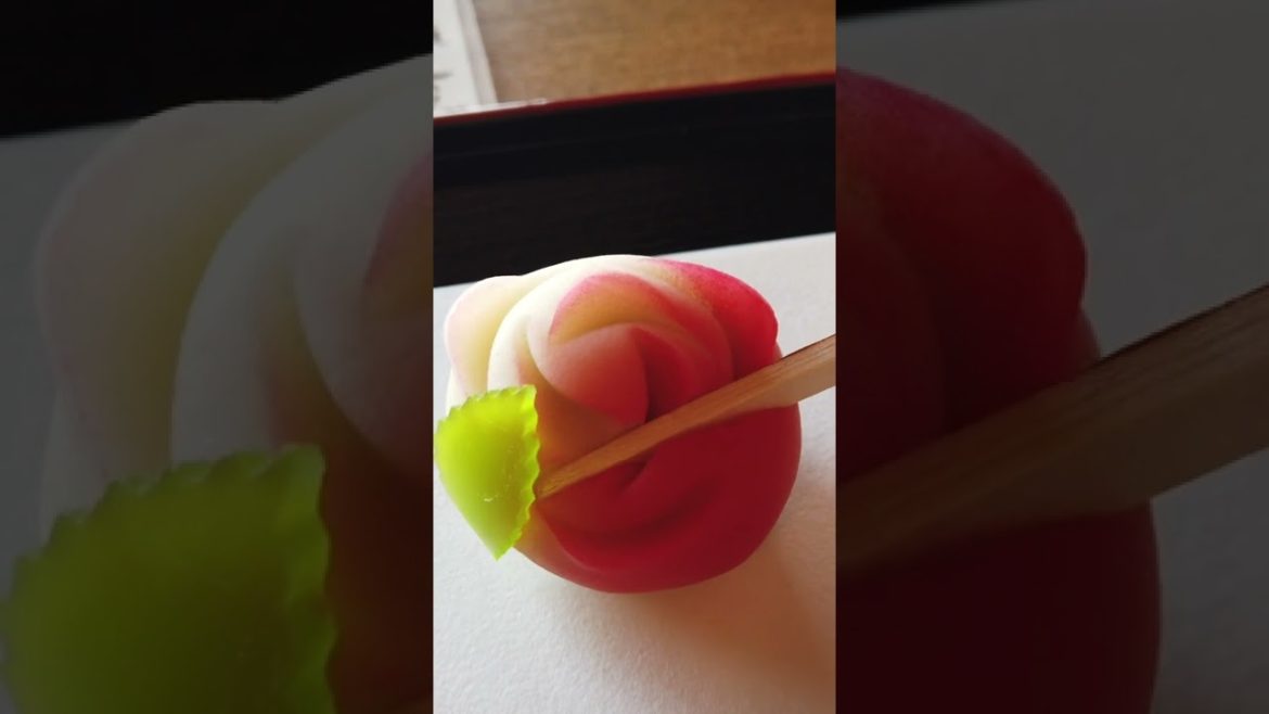 Having Tea at Hamarikyu Gardens, a Beautiful Japanese Garden in Tokyo | 4K 60FPS #Shorts